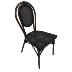 Chaise extérieure empilable