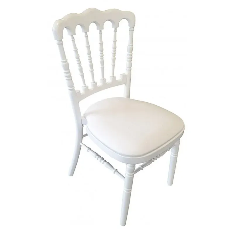 Chaise de réception en bois blanche Chaise de réception en bois blanche