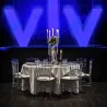 Chaise de restaurant professionnel polycarbonate transparent dans salle de spectacle