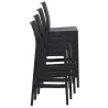 Chaises de bar polypro noir empilées par 4 pièces