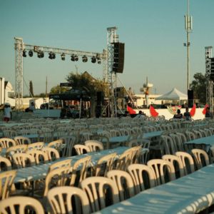 tables, chaises et équipement événementiel pour collectivités